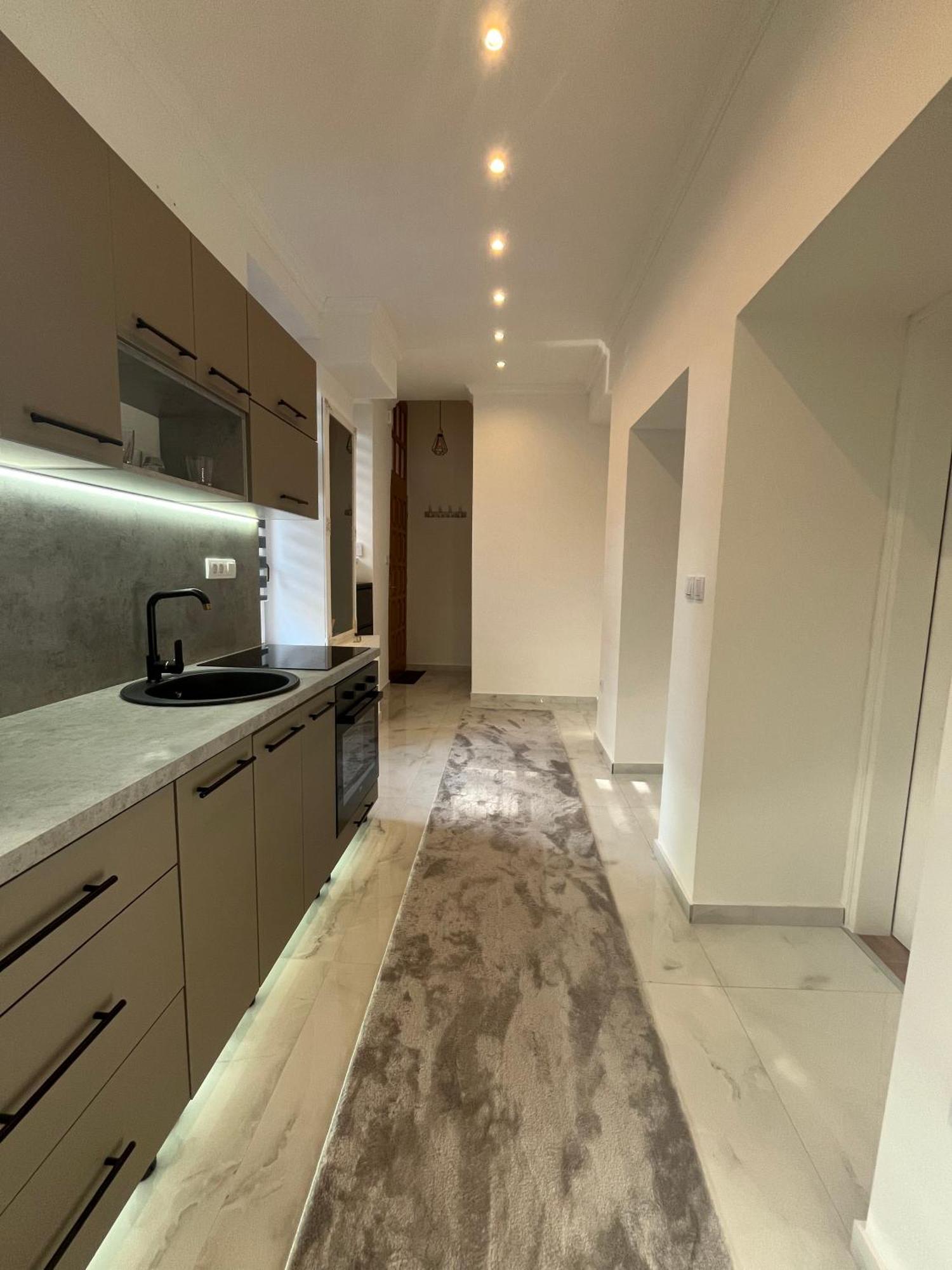 Sarajevo Luxury Apartment - 50 M From Old Sarajevo Clock Tower المظهر الخارجي الصورة