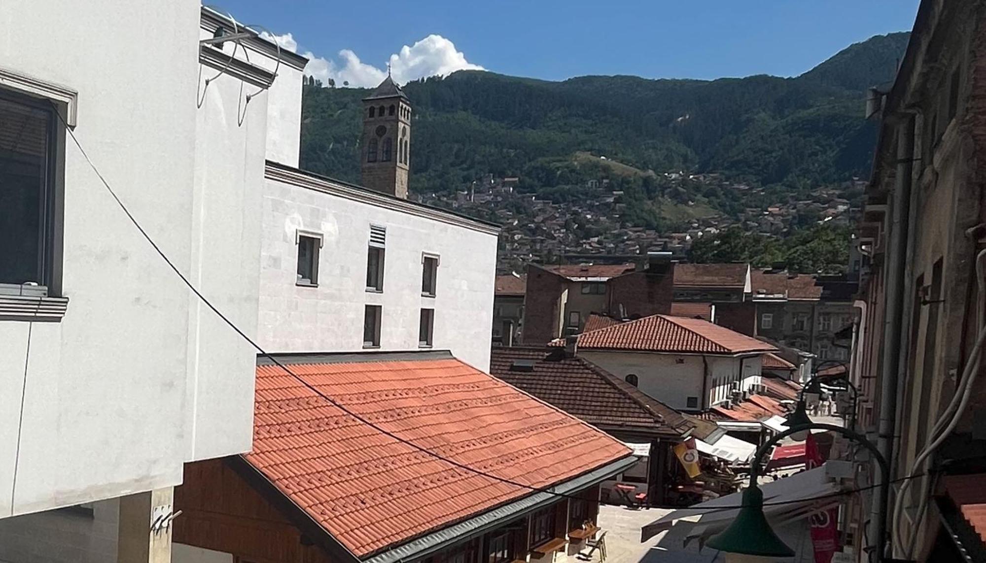Sarajevo Luxury Apartment - 50 M From Old Sarajevo Clock Tower المظهر الخارجي الصورة
